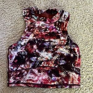 Lululemon crop top / bra